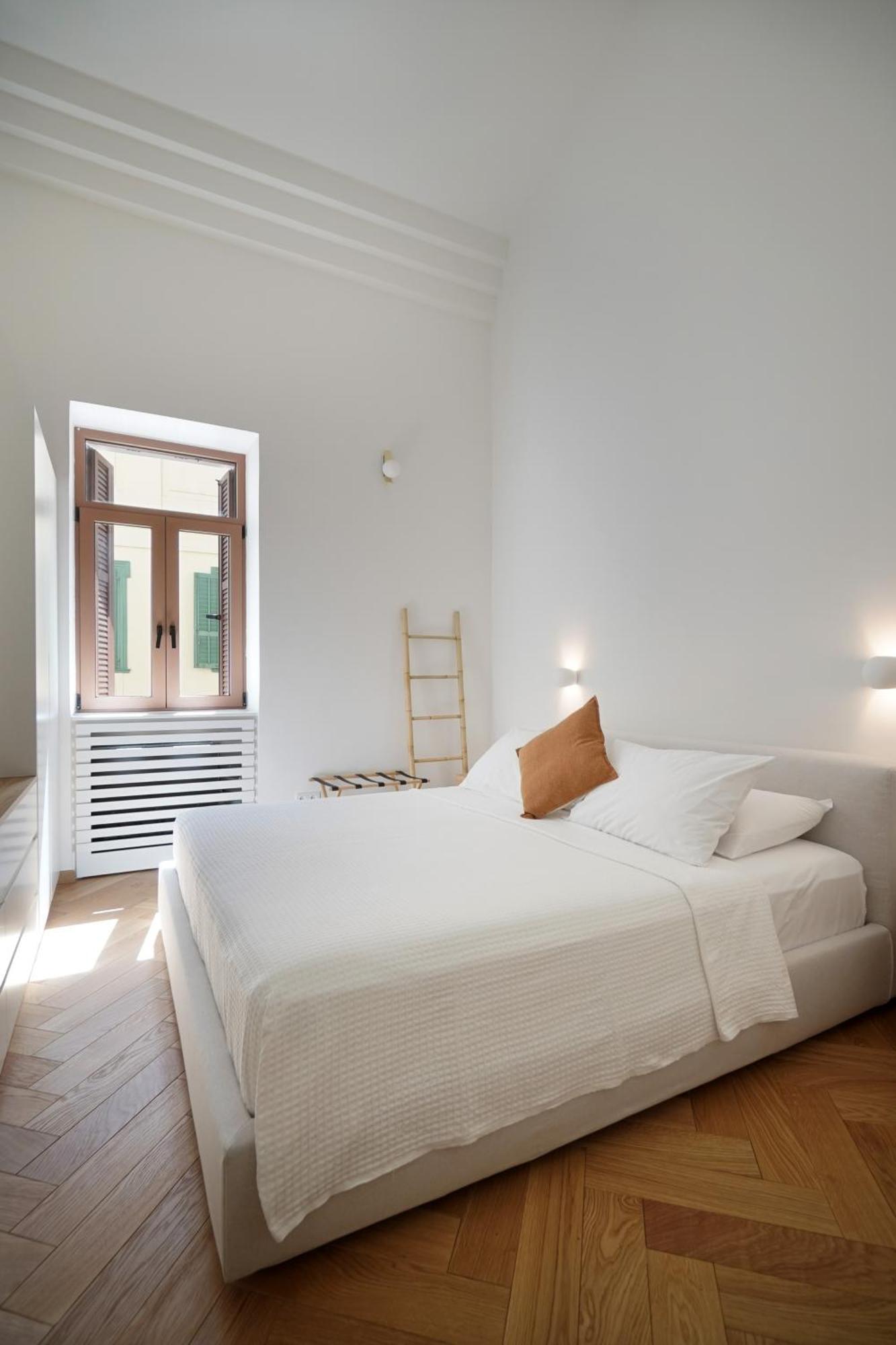 Plaka House - Boutique