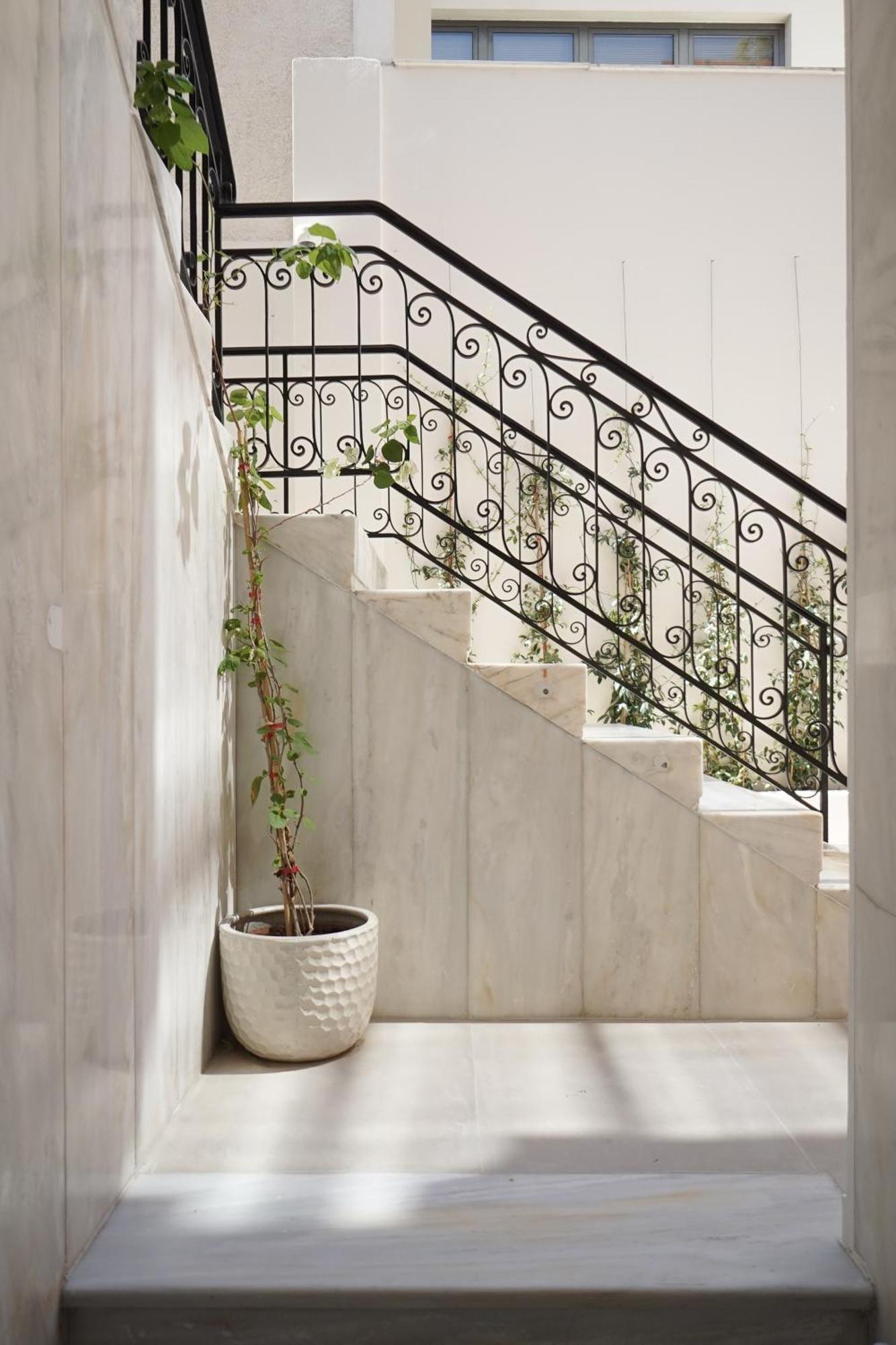Plaka House - Boutique *